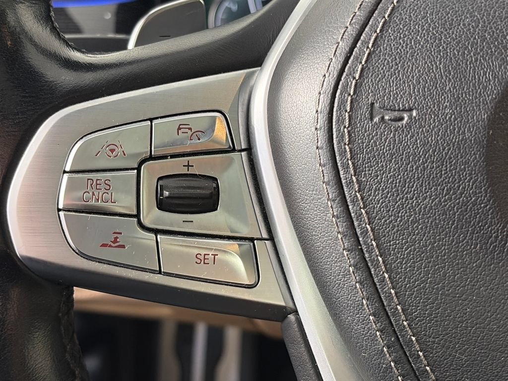 Used 2017 BMW 750i xDrive AWD/4WD image 17