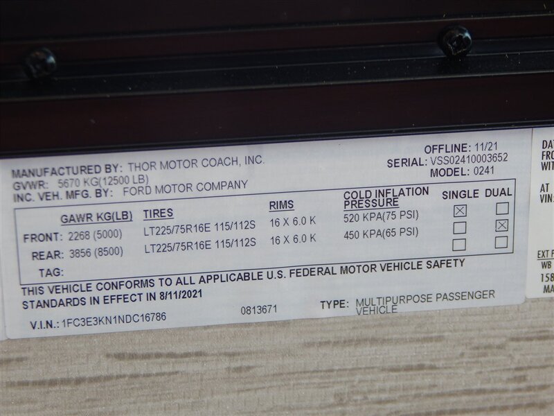Used 2022 Ford E-350 and Econoline 350 Super Duty w/ A/C Prep Package RWD image 30