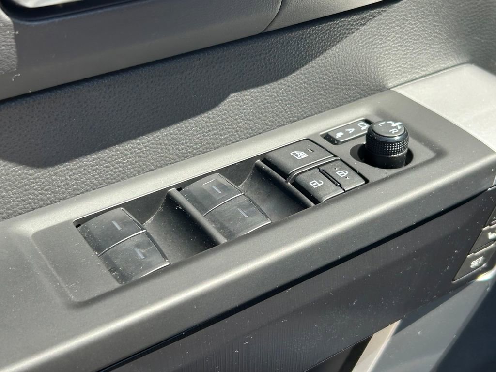 Used 2025 Toyota Tundra Platinum image 25