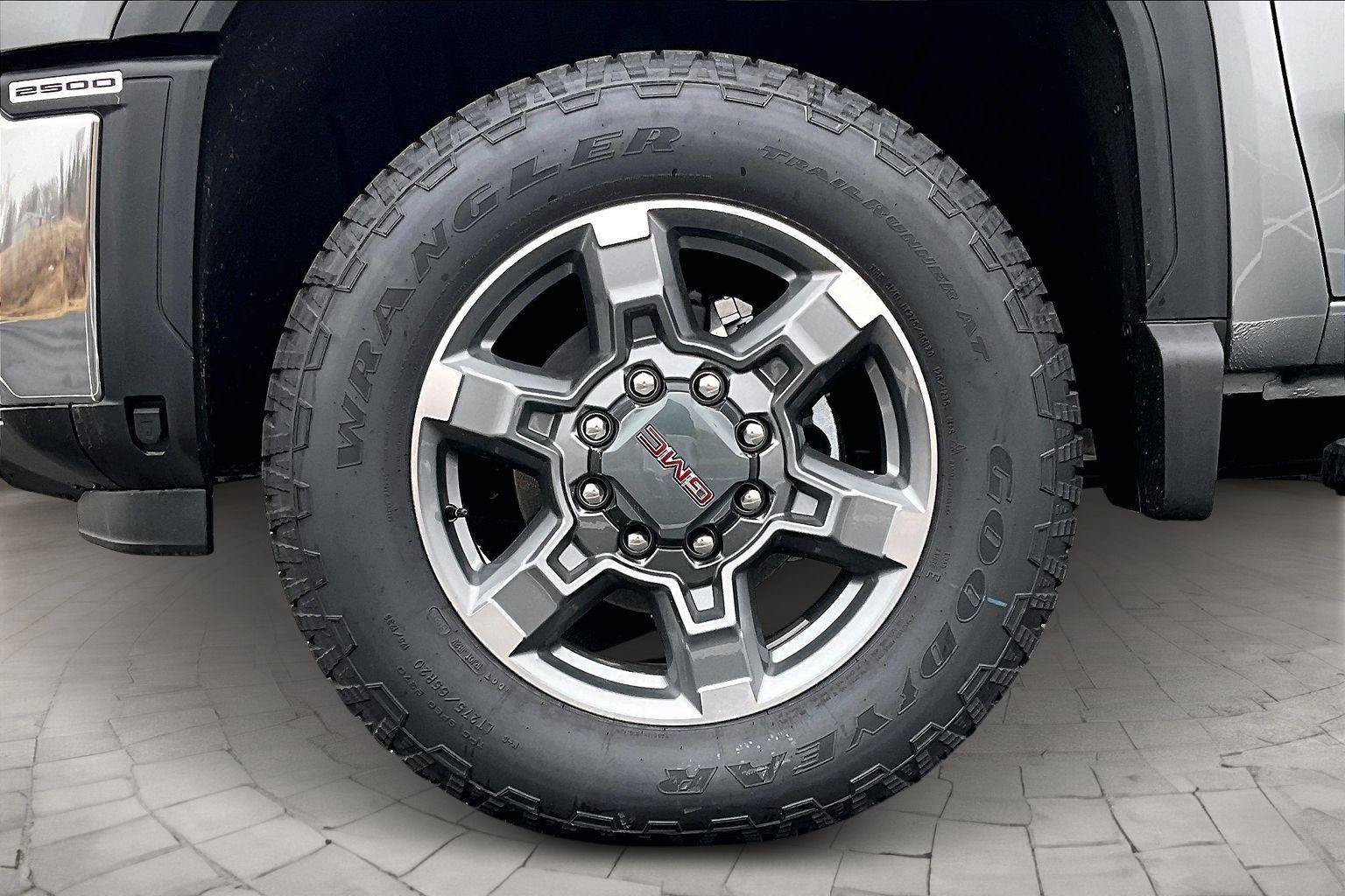 New 2026 GMC Sierra 2500 SLT w/ SLT Premium Package AWD/4WD image 15