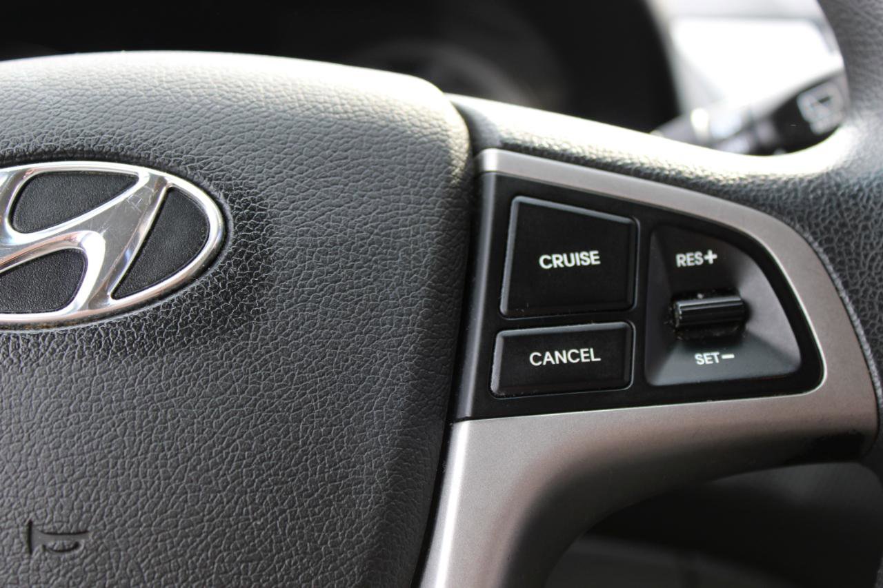 Used 2017 Hyundai Accent SE FWD image 18