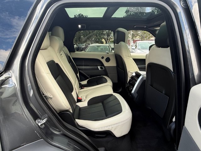 Used 2020 Land Rover Range Rover Sport HST AWD/4WD image 19