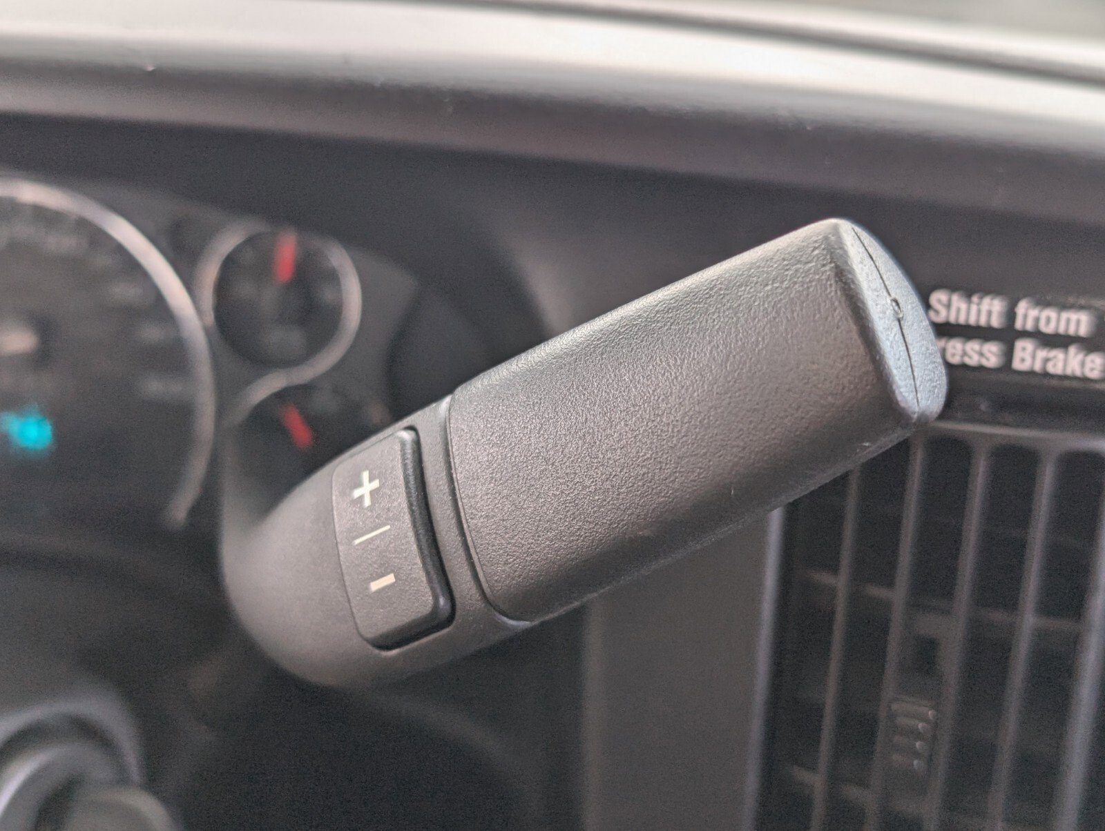 Used 2024 Chevrolet Express 2500 w/ Driver Convenience Package image 24