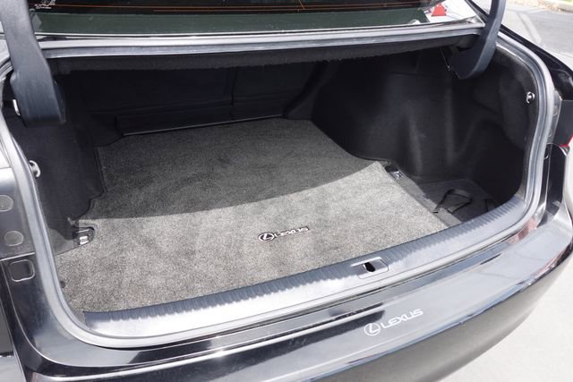 Used 2016 Lexus IS 200t w/ F Sport Package RWD image 25