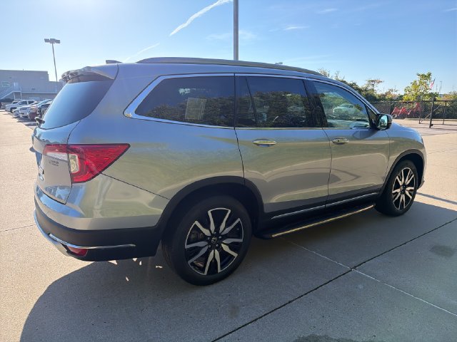 Used 2021 Honda Pilot Touring image 5
