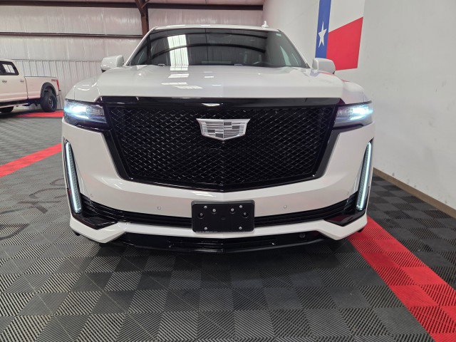 Used 2023 Cadillac Escalade ESV Sport Platinum w/ LPO, ONYX Package image 24