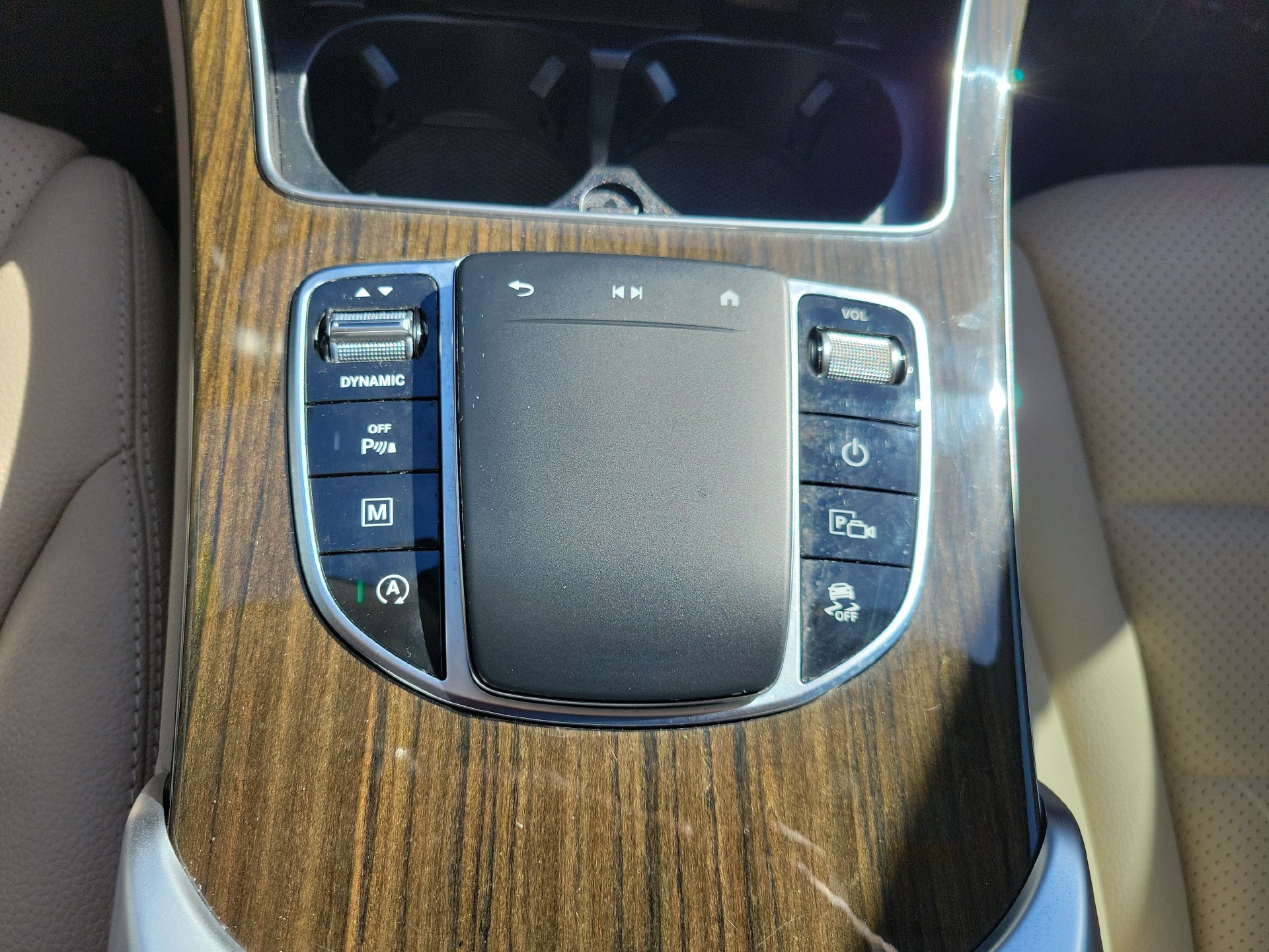 Used 2021 Mercedes-Benz GLC 300 w/ Premium Package image 46