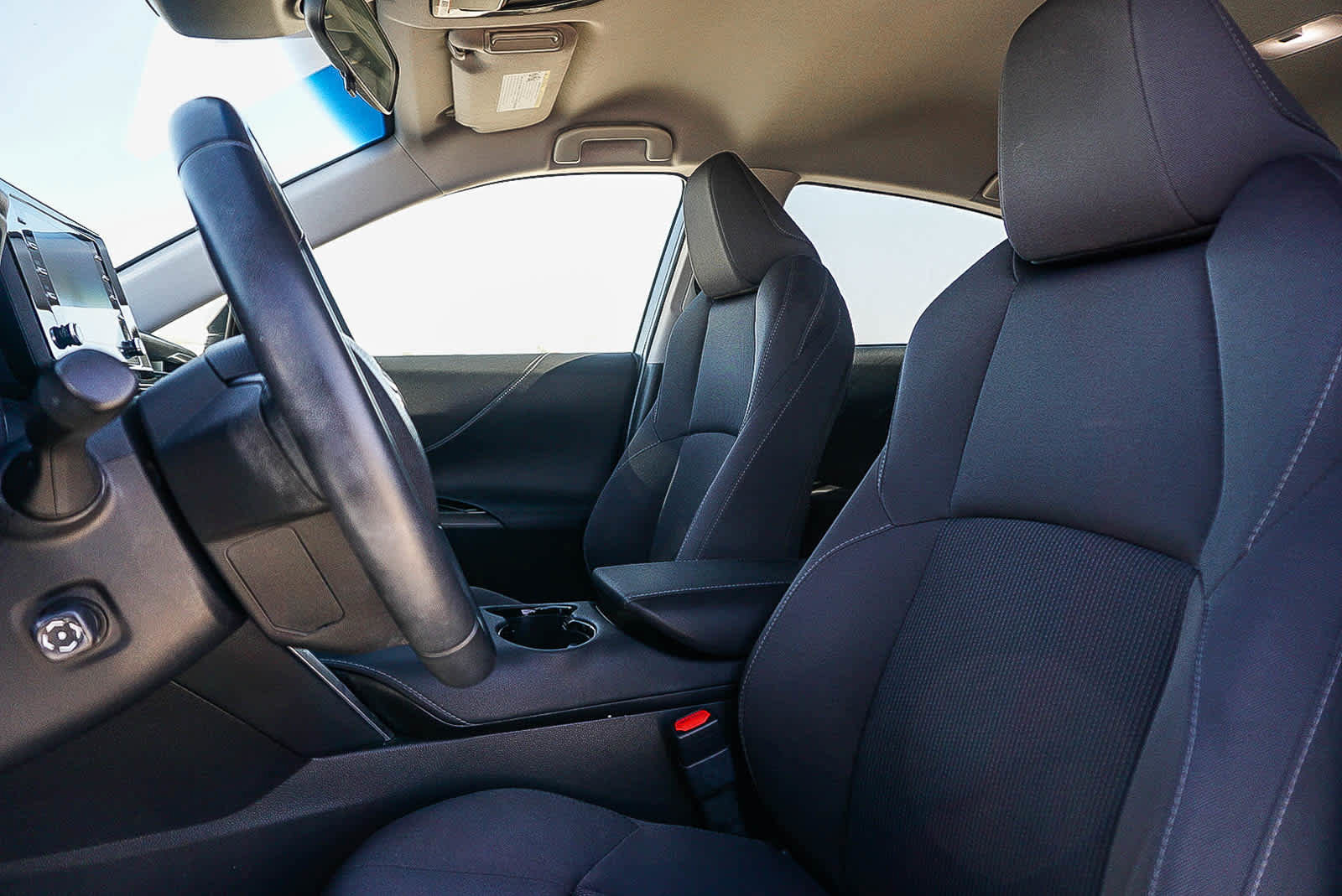 Used 2021 Toyota Venza LE w/ Carpet Mat Package (TMS) AWD/4WD image 17