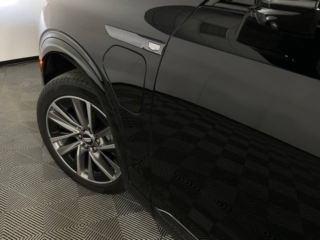New 2026 Cadillac Vistiq Luxury w/ LPO, Floor Liner Package AWD/4WD image 35