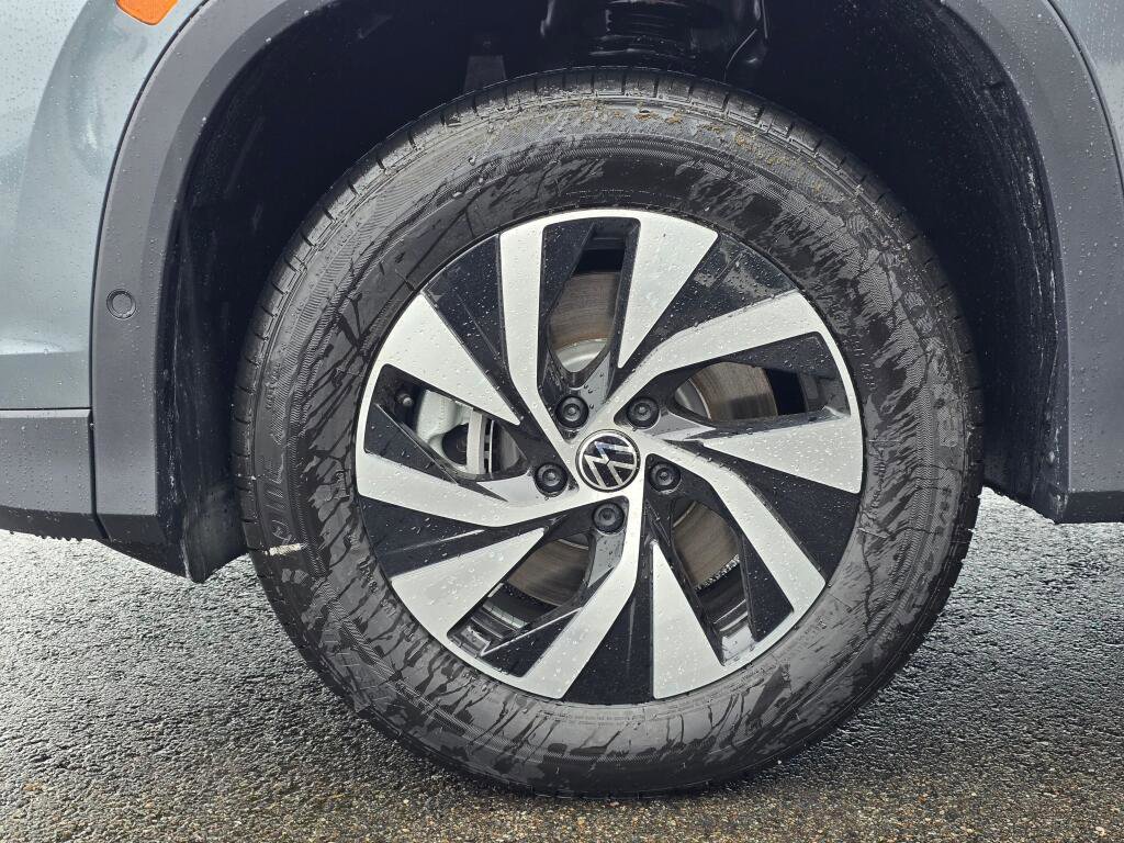 New 2026 Volkswagen Tiguan S AWD/4WD image 10