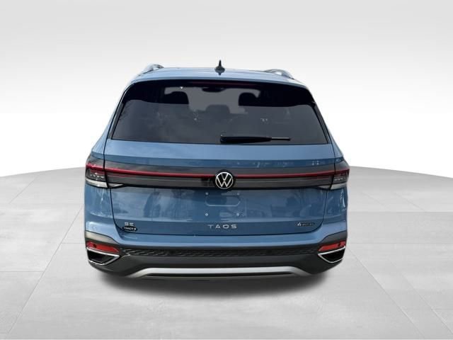 Certified 2025 Volkswagen Taos SE w/ Panoramic Sunroof Package image 10