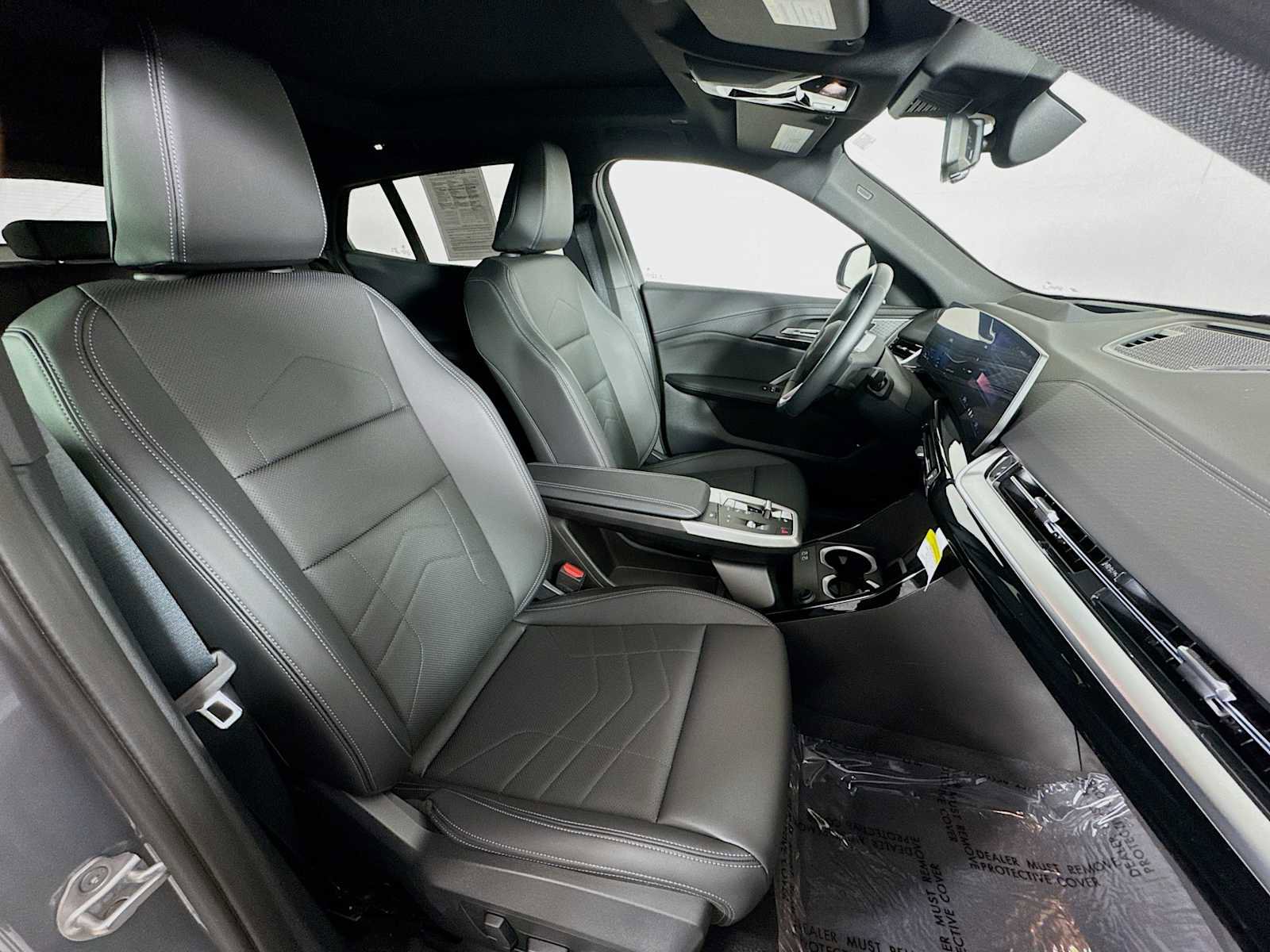 Used 2025 BMW X2 xDrive28i w/ Premium Package image 44