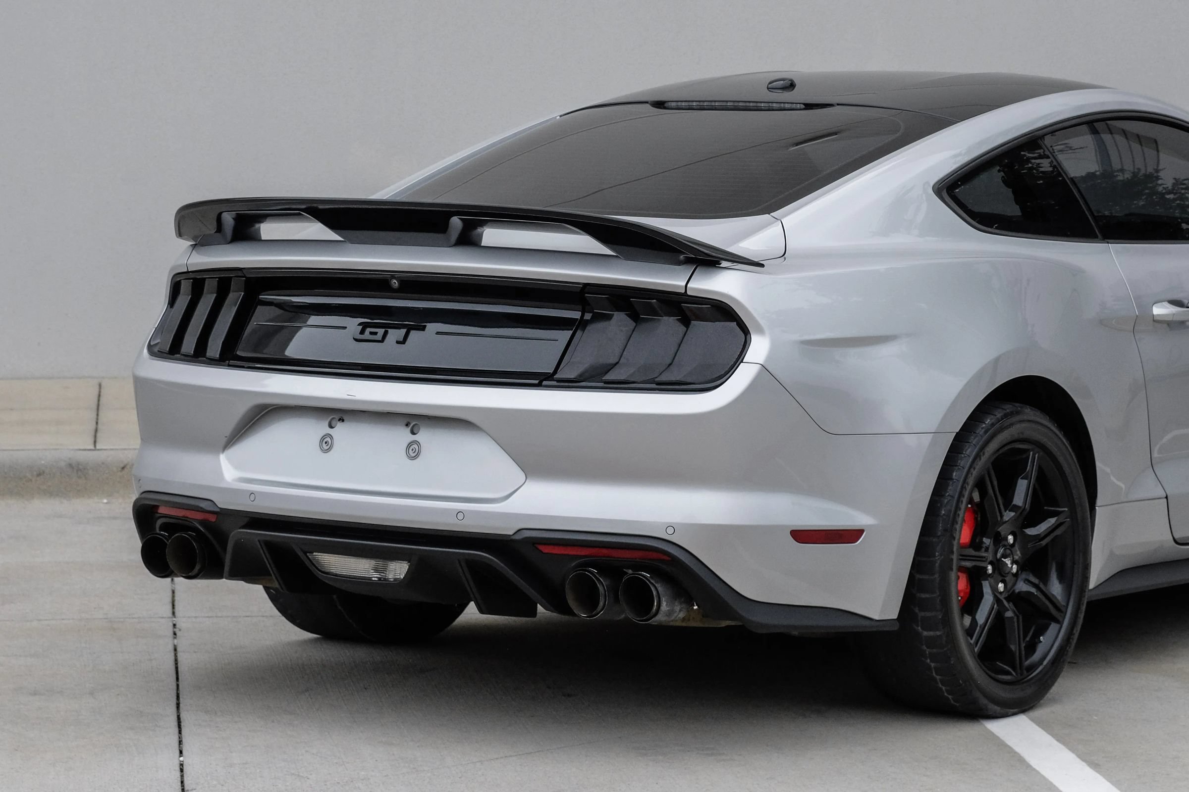 Used 2019 Ford Mustang GT Premium w/ Carbon Sport Interior Package RWD image 12
