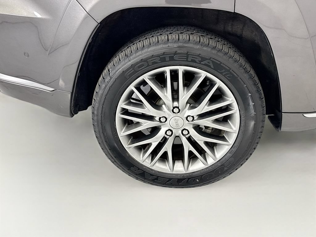 Used 2018 Jeep Grand Cherokee Summit w/ Platinum Series Group AWD/4WD image 31