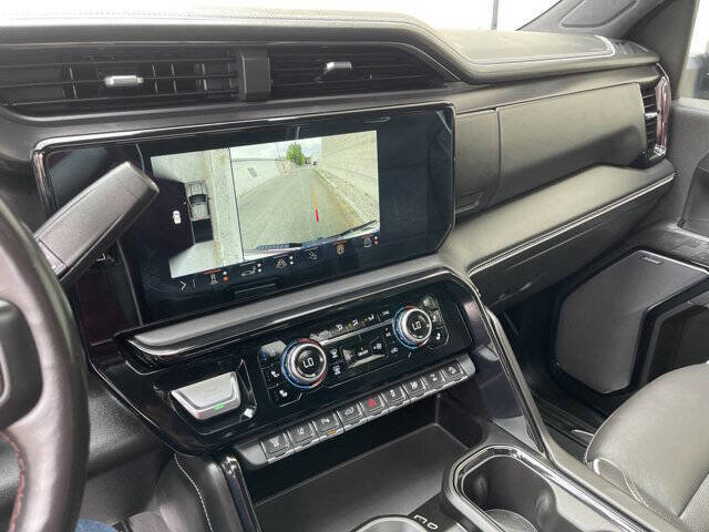 Used 2024 GMC Sierra 2500 AT4X image 15
