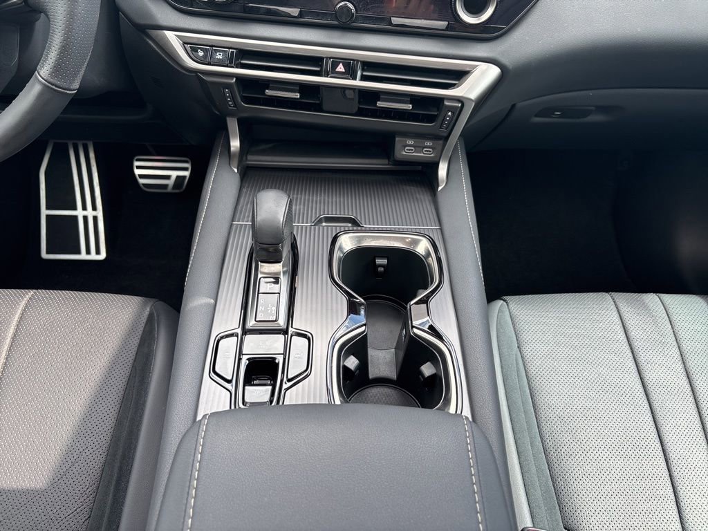 Used 2024 Lexus RX 500h F Sport w/ Convenience Package image 26