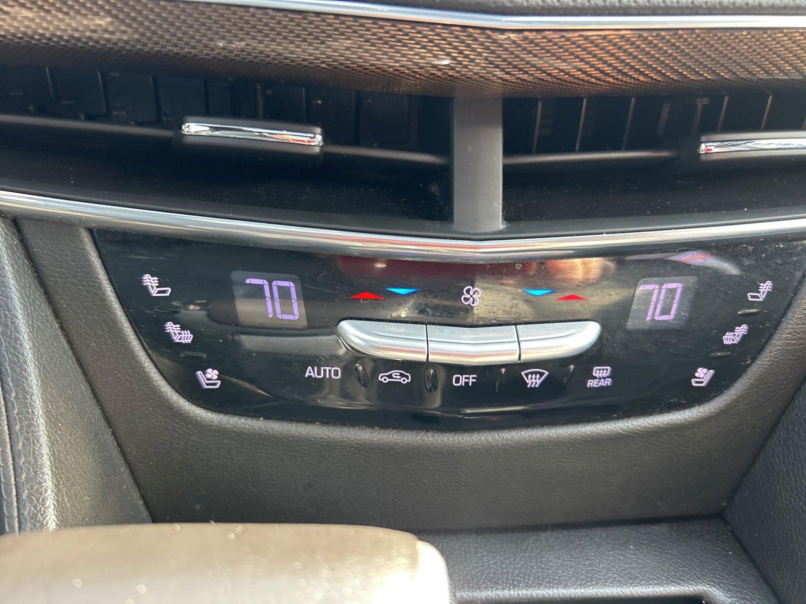 Used 2018 Cadillac CT6 Luxury image 13