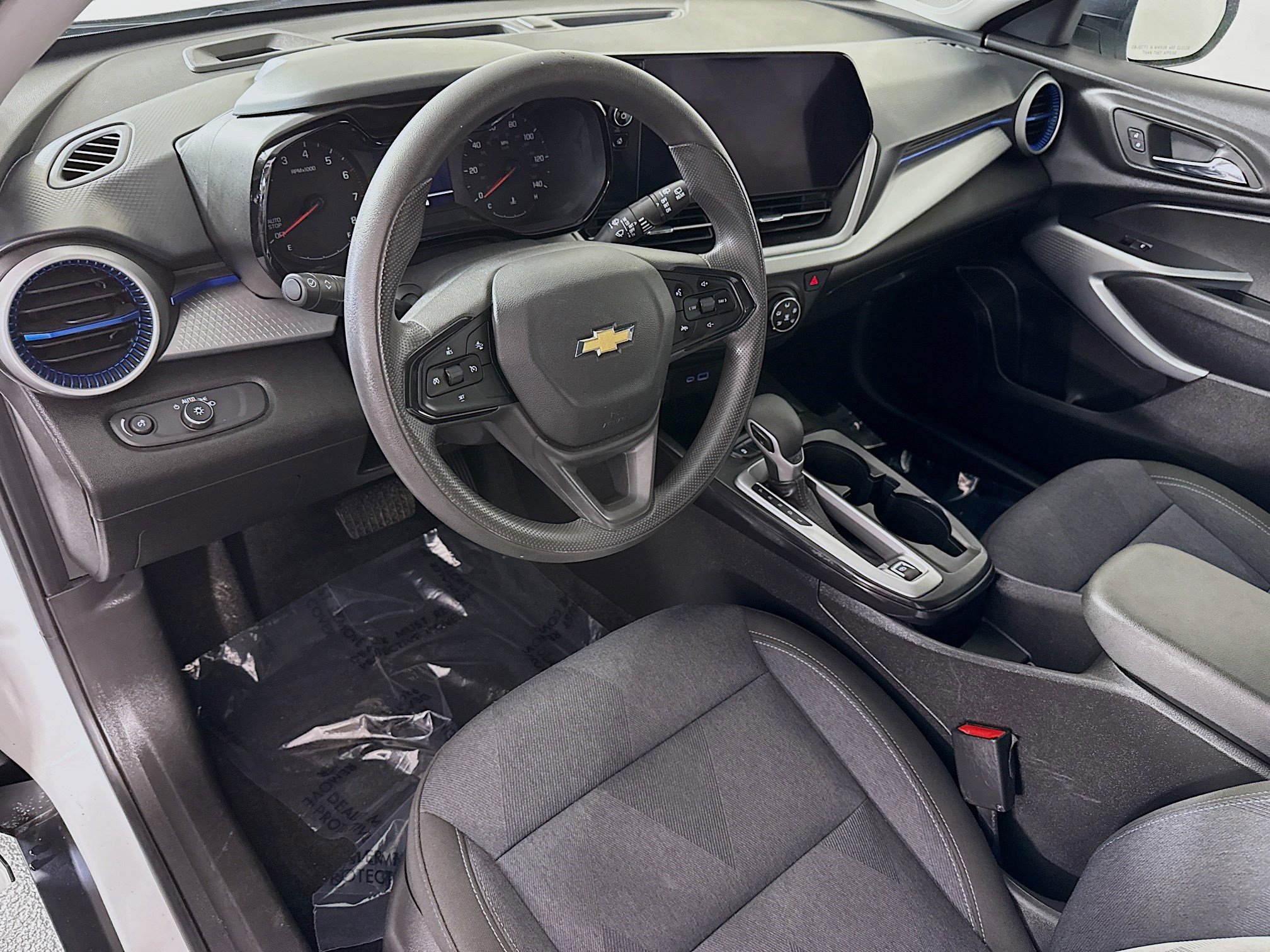 Used 2024 Chevrolet Trax LS image 22