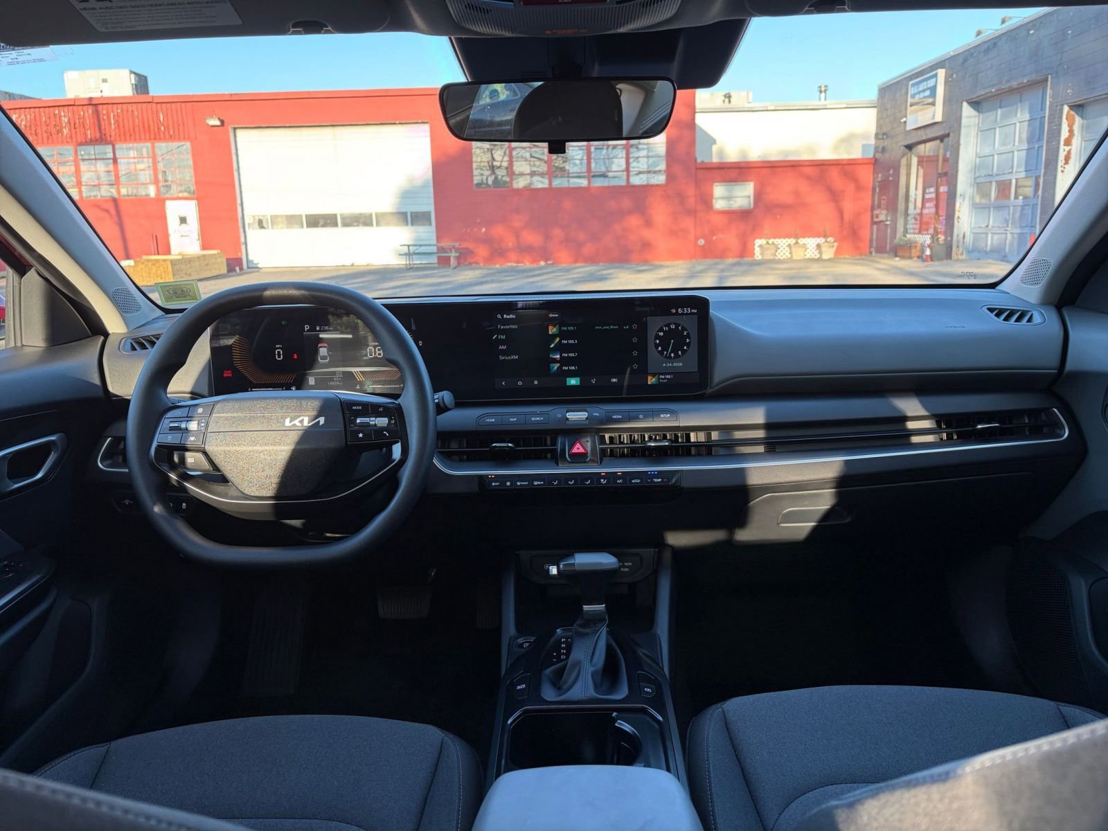 Used 2025 Kia K4 LXS FWD image 32