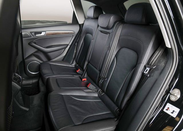 Used 2017 Audi Q5 2.0T Premium Plus w/ Technology Package image 11