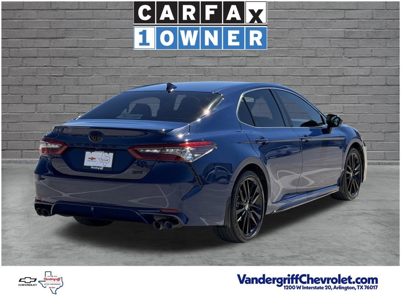 Used 2024 Toyota Camry XSE FWD image 4
