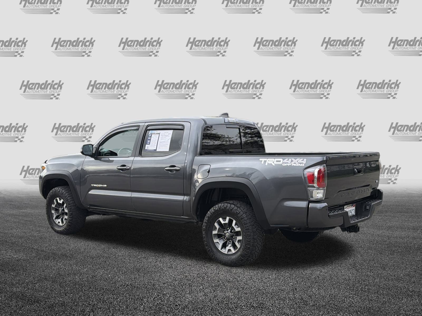 Used 2021 Toyota Tacoma TRD Off-Road image 9