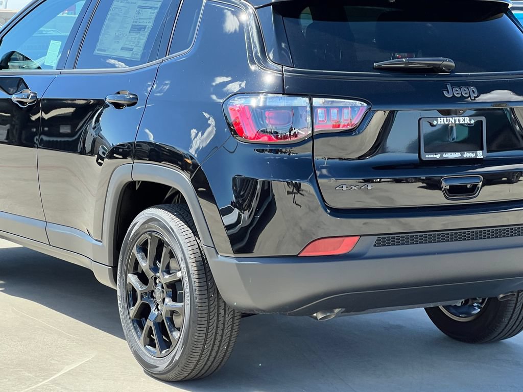 New 2026 Jeep Compass Latitude AWD/4WD image 5
