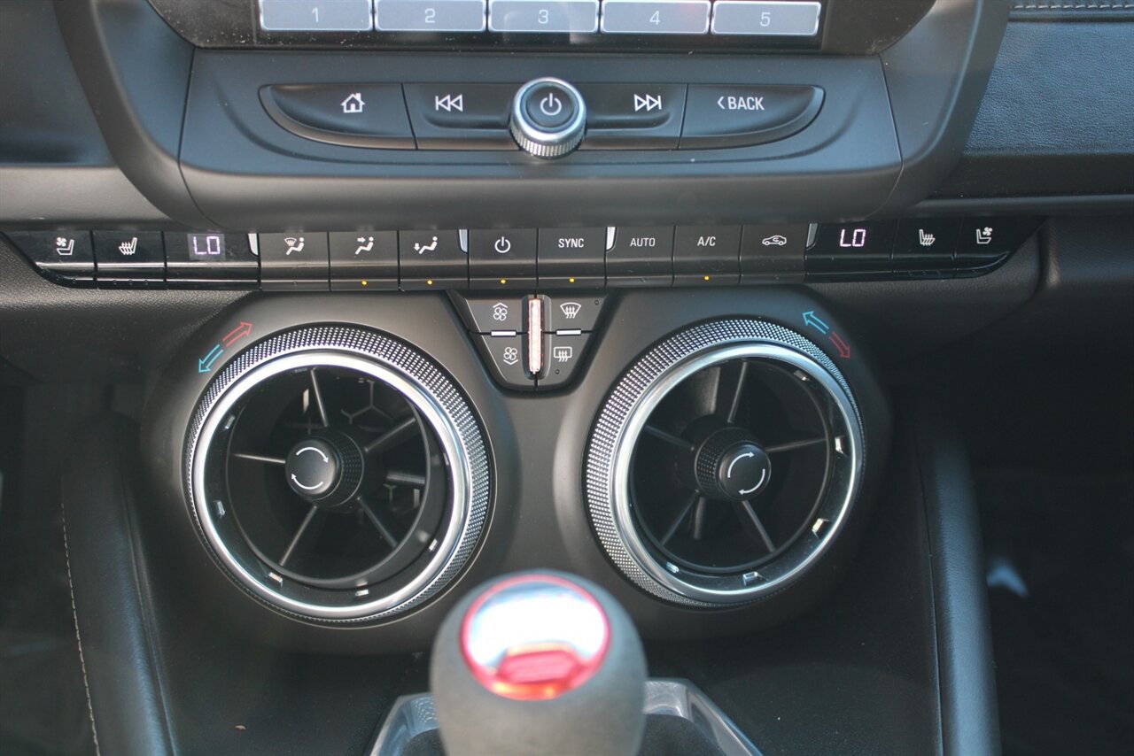 Used 2018 Chevrolet Camaro SS RWD image 29