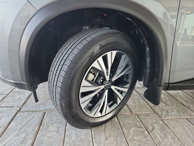 Certified 2023 Nissan Rogue SV image 30