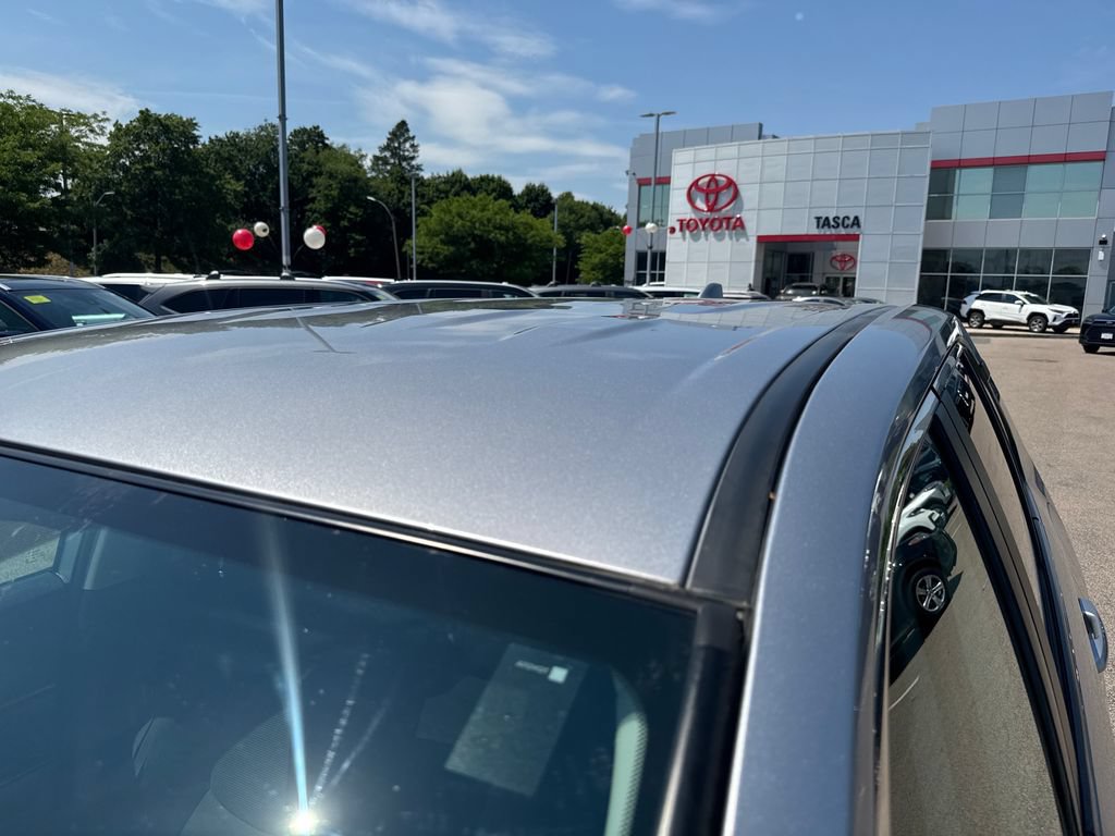 Used 2023 Toyota RAV4 LE AWD/4WD image 43