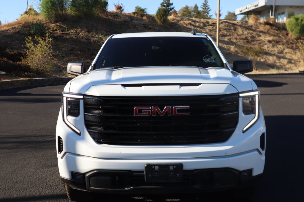 Used 2022 GMC Sierra 1500 Elevation AWD/4WD image 2