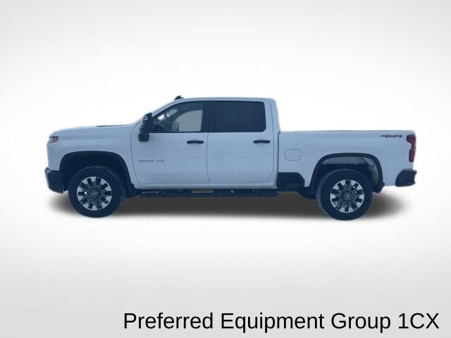 Used 2022 Chevrolet Silverado 2500 Custom w/ Custom Value Package image 4