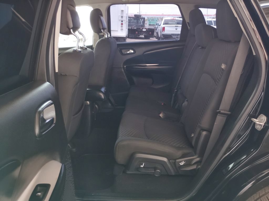 Used 2018 Dodge Journey SXT w/ Connectivity Group FWD image 19