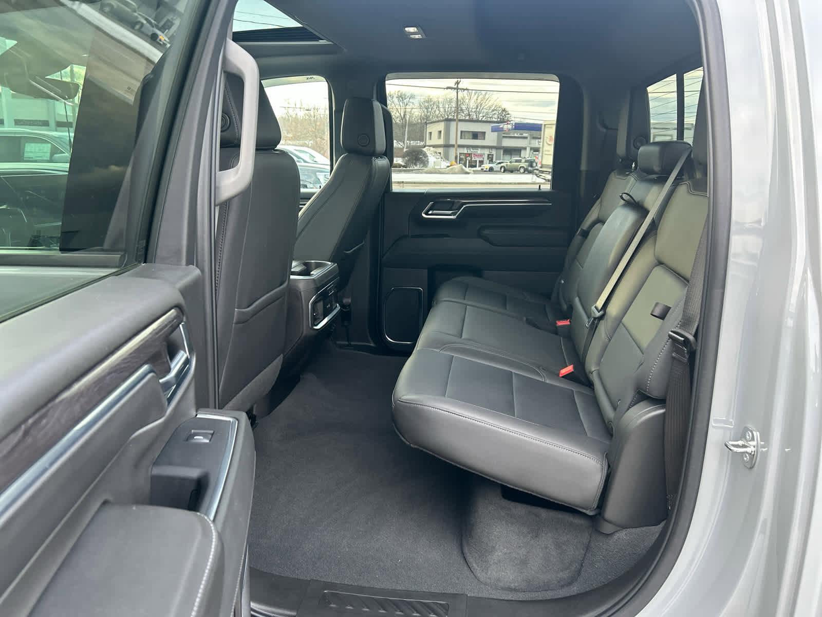 Certified 2024 Chevrolet Silverado 3500 LTZ w/ LTZ Plus Package image 10