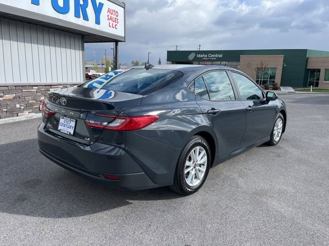 Used 2026 Toyota Camry LE FWD image 11