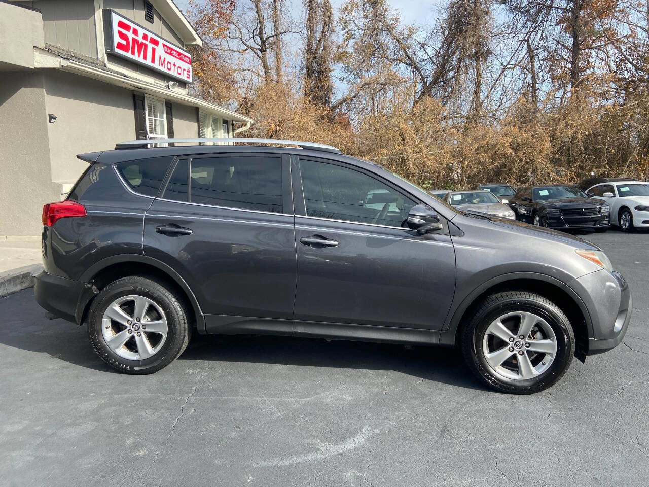 Used 2015 Toyota RAV4 XLE FWD image 5
