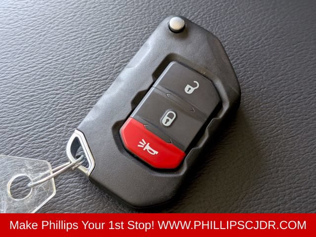 Used 2022 Jeep Wrangler Unlimited Rubicon AWD/4WD image 27