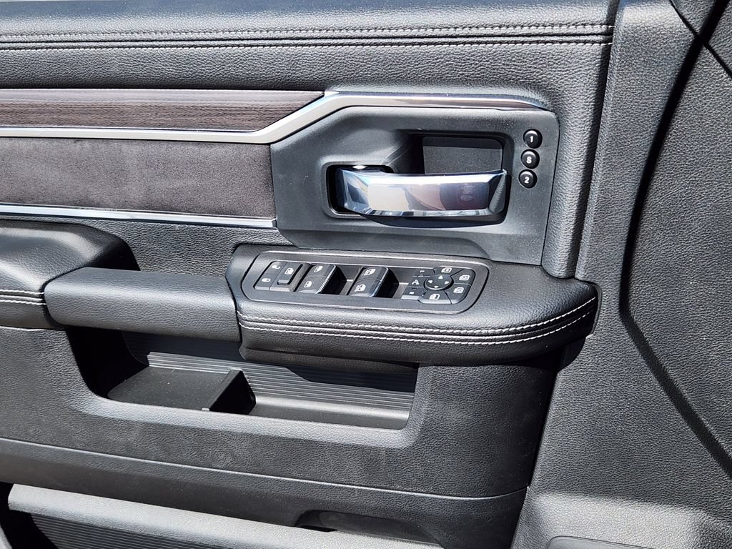New 2026 RAM 2500 Laramie AWD/4WD image 6