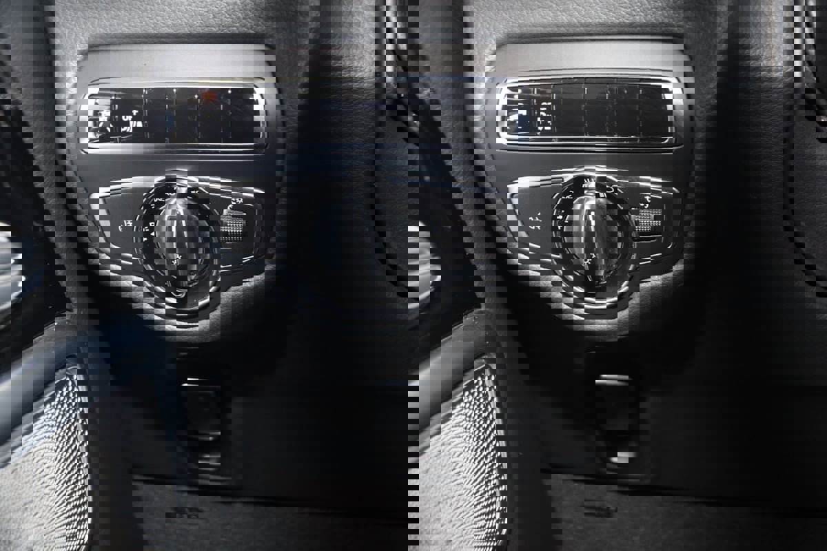 Used 2022 Mercedes-Benz G 550 image 33