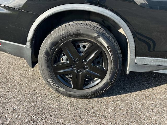 Used 2018 Nissan Rogue S image 12