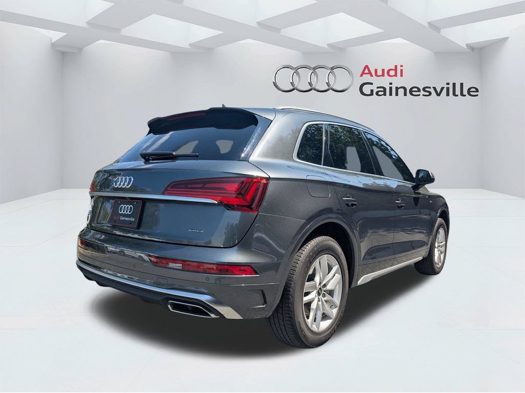 Used 2023 Audi Q5 2.0T Premium w/ Convenience Package AWD/4WD image 4