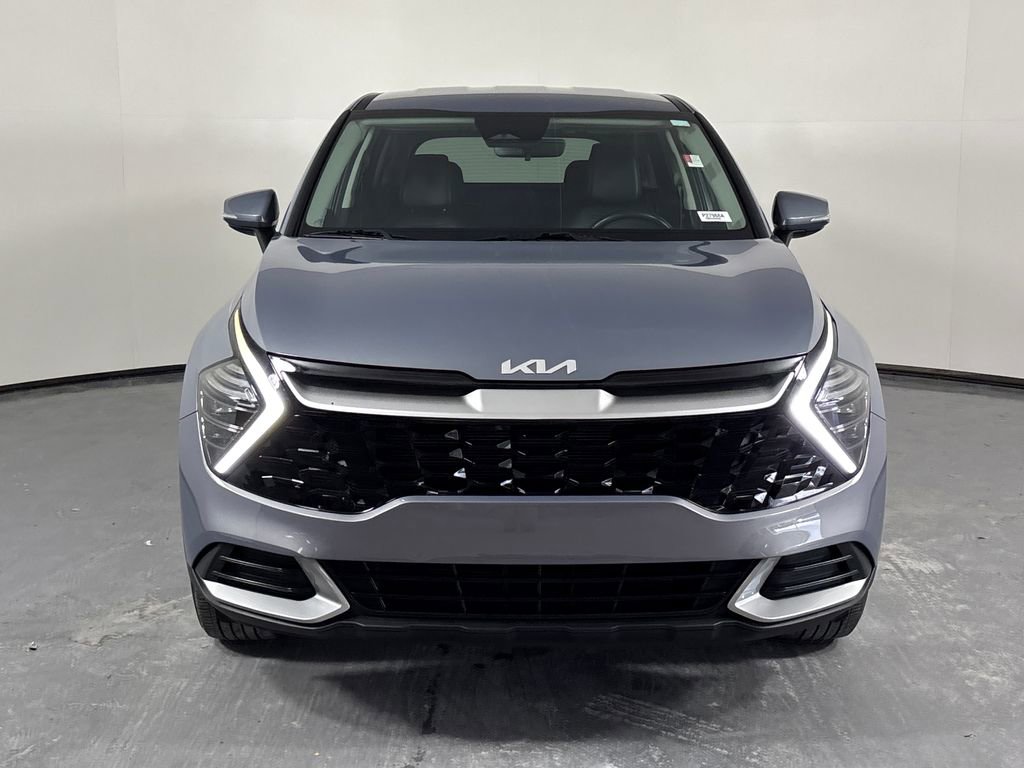 Certified 2025 Kia Sportage EX image 2