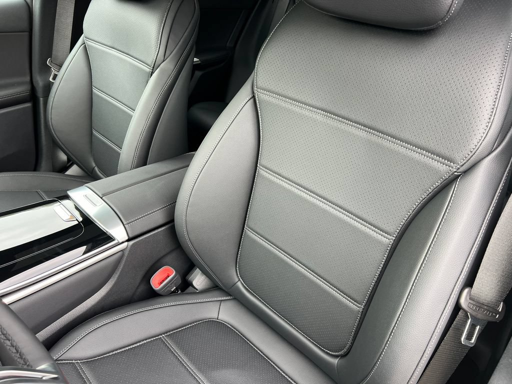 New 2027 Mercedes-Benz GLC 300 4MATIC image 14