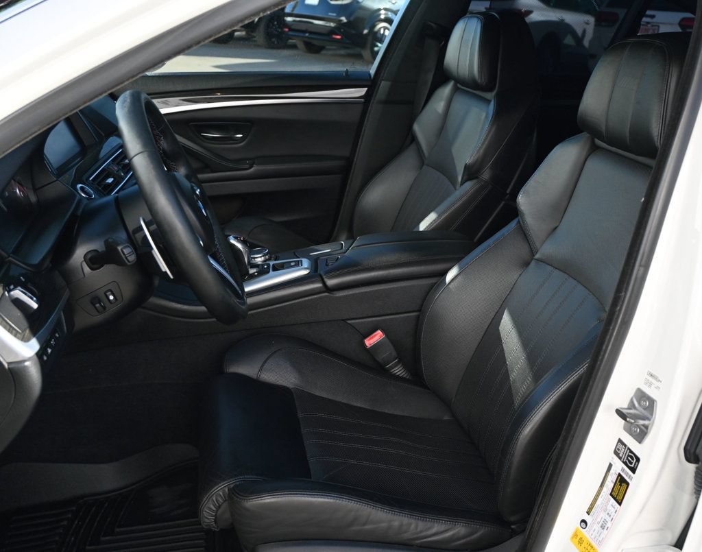 Used 2015 BMW M5 RWD image 18