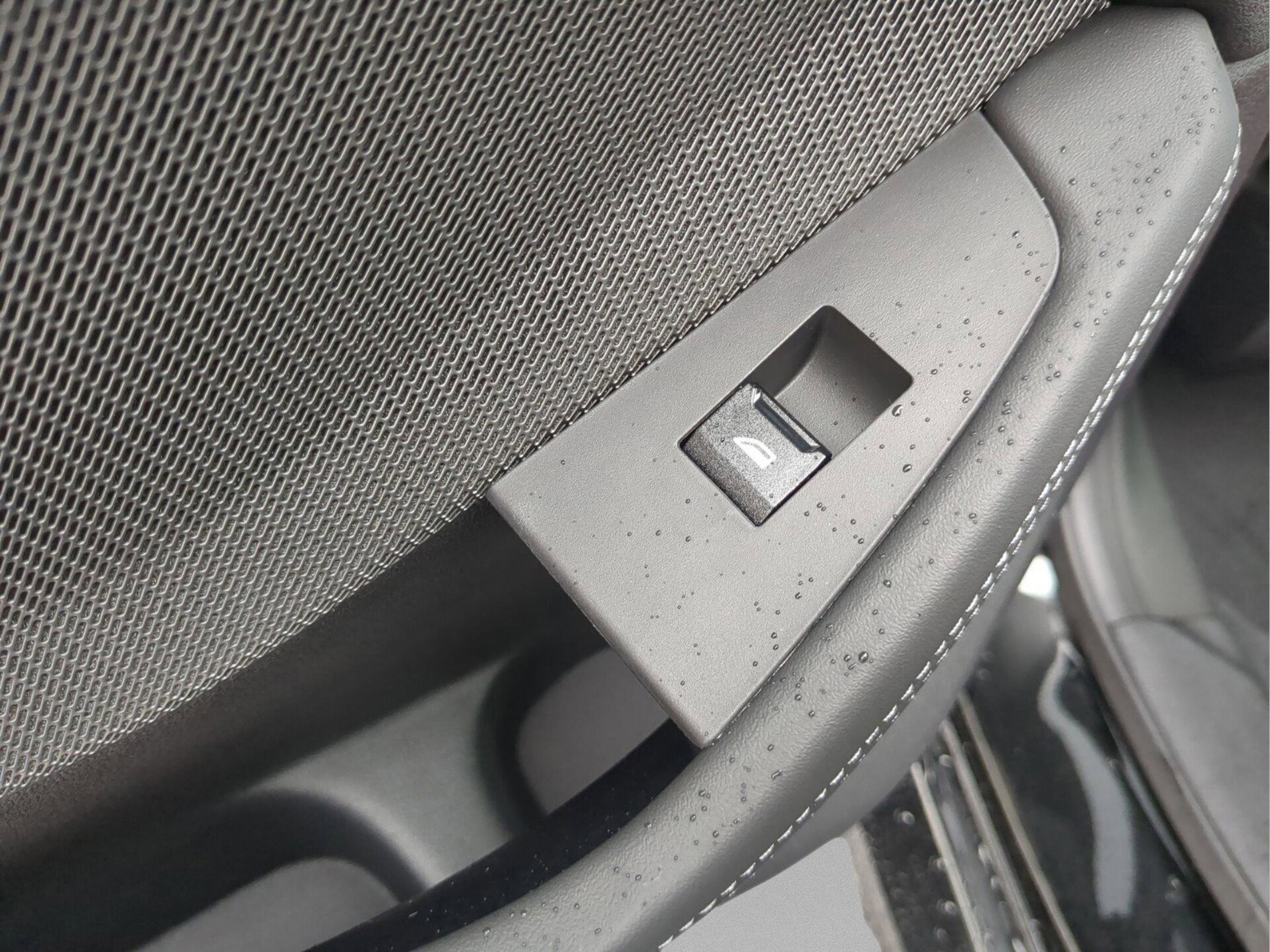 Used 2025 BMW M235i xDrive w/ M Performance Package image 10