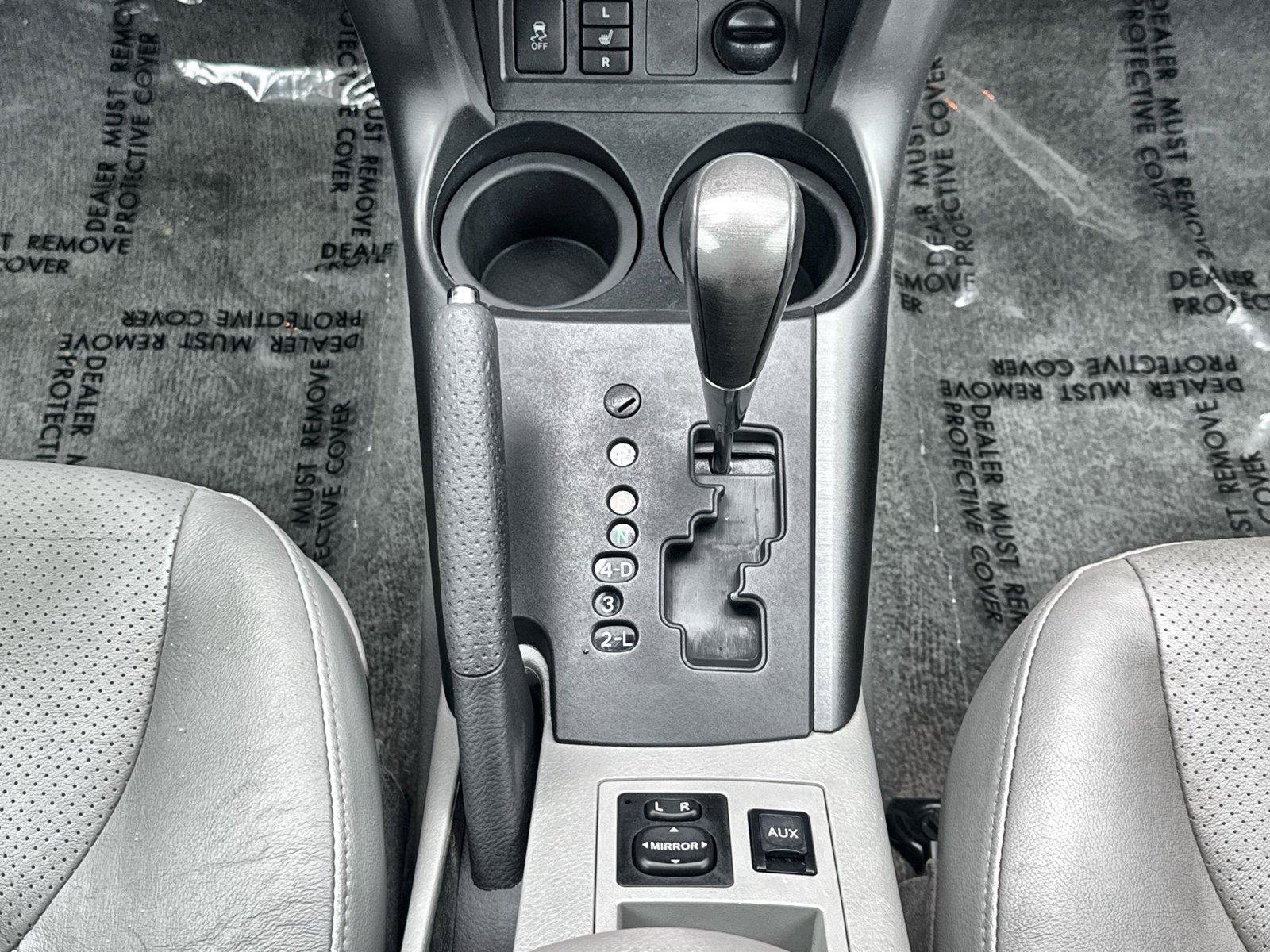 Used 2011 Toyota RAV4 Limited AWD/4WD image 28