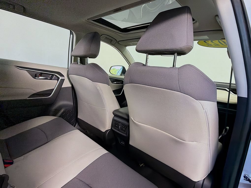 Used 2022 Toyota RAV4 XLE w/ Convenience Package AWD/4WD image 27