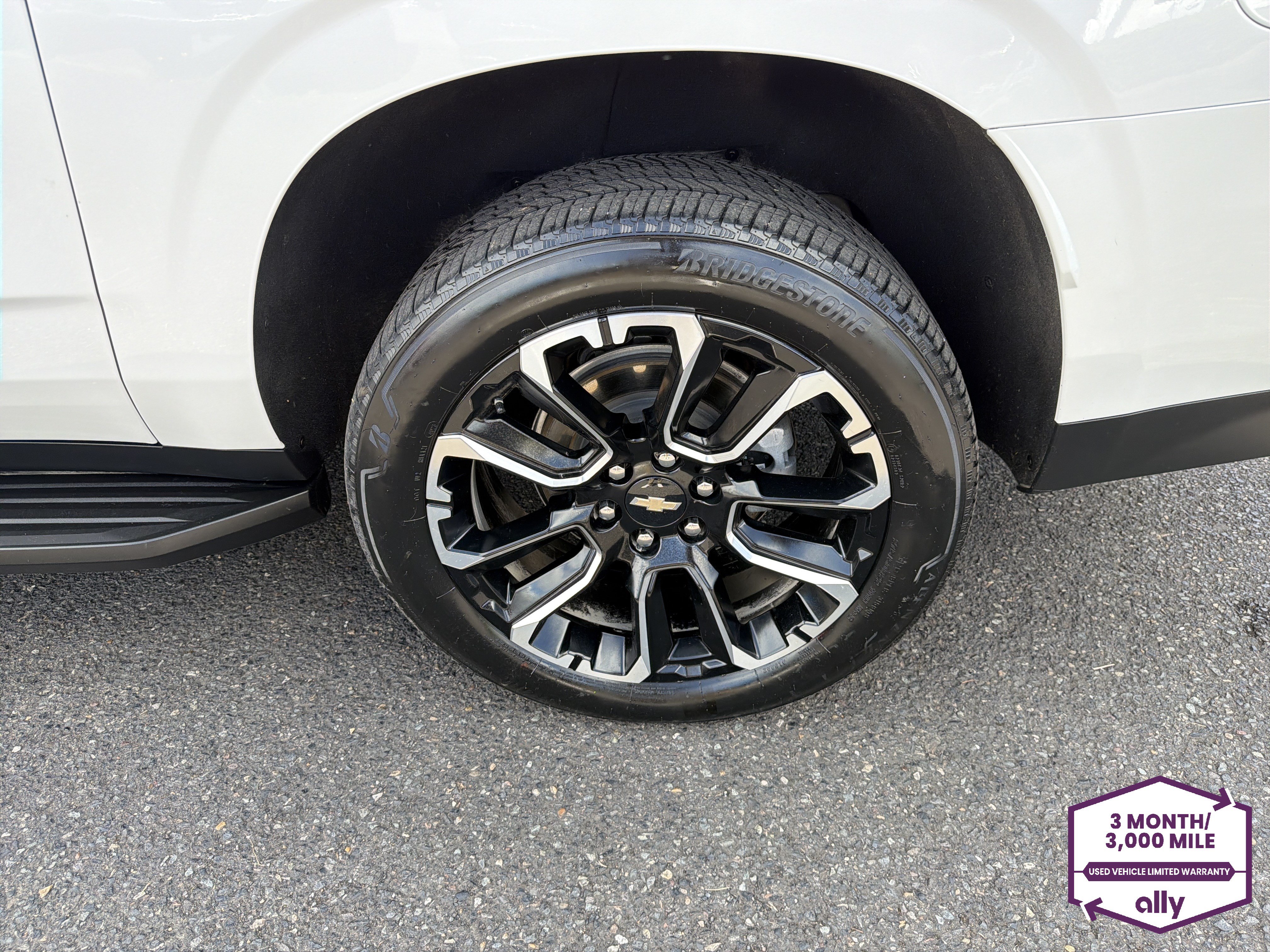 Used 2024 Chevrolet Suburban Premier AWD/4WD image 25