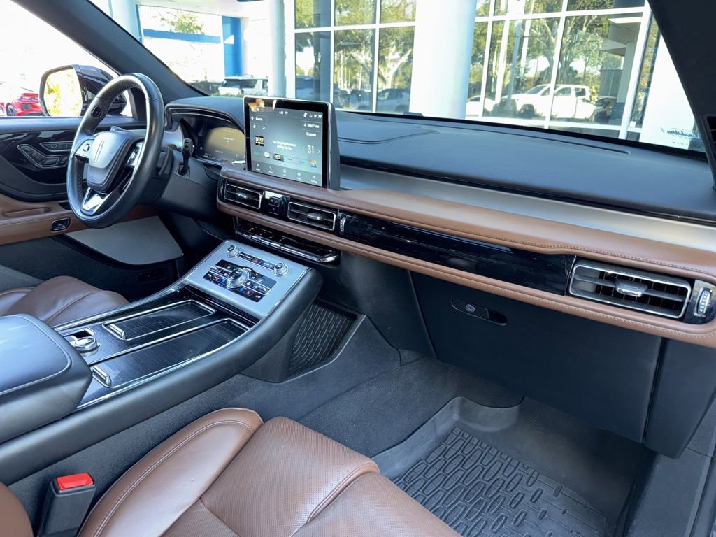 Used 2023 Lincoln Aviator Reserve w/ Equipment Group 201A image 22