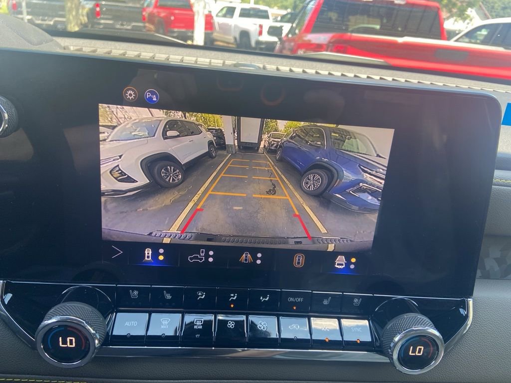 New 2025 Chevrolet Colorado ZR2 w/ Technology Package image 19